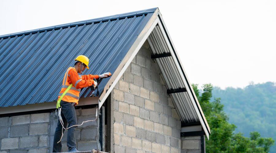 Professional gutter cleaning in Crosby, PA